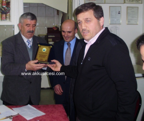 01.01.2012akkusderneksecim13.jpg 01.01.2012akkusderneksecim13.jpg