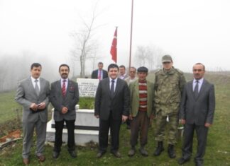 sehitmezarkaymakam4mart2013.jpg