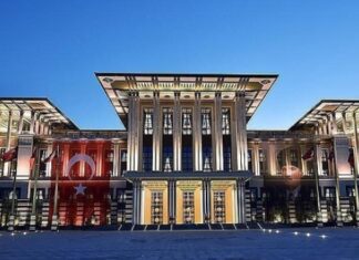 Cumhurbaşkanıyla gelecek ve gidecek kadrolar belirlendi